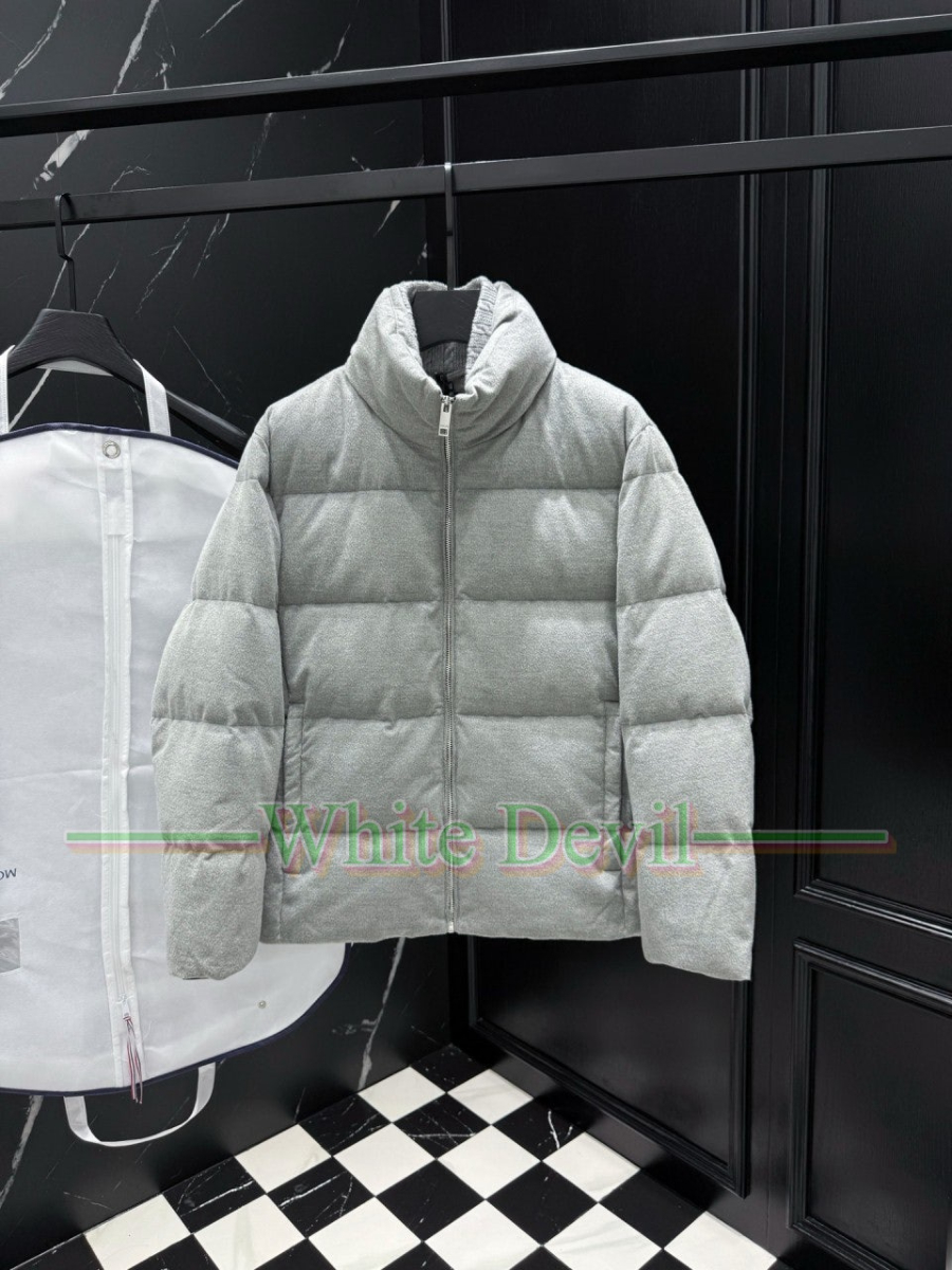 하얀악마 이미테이션 제냐 패딩 (1).jpg