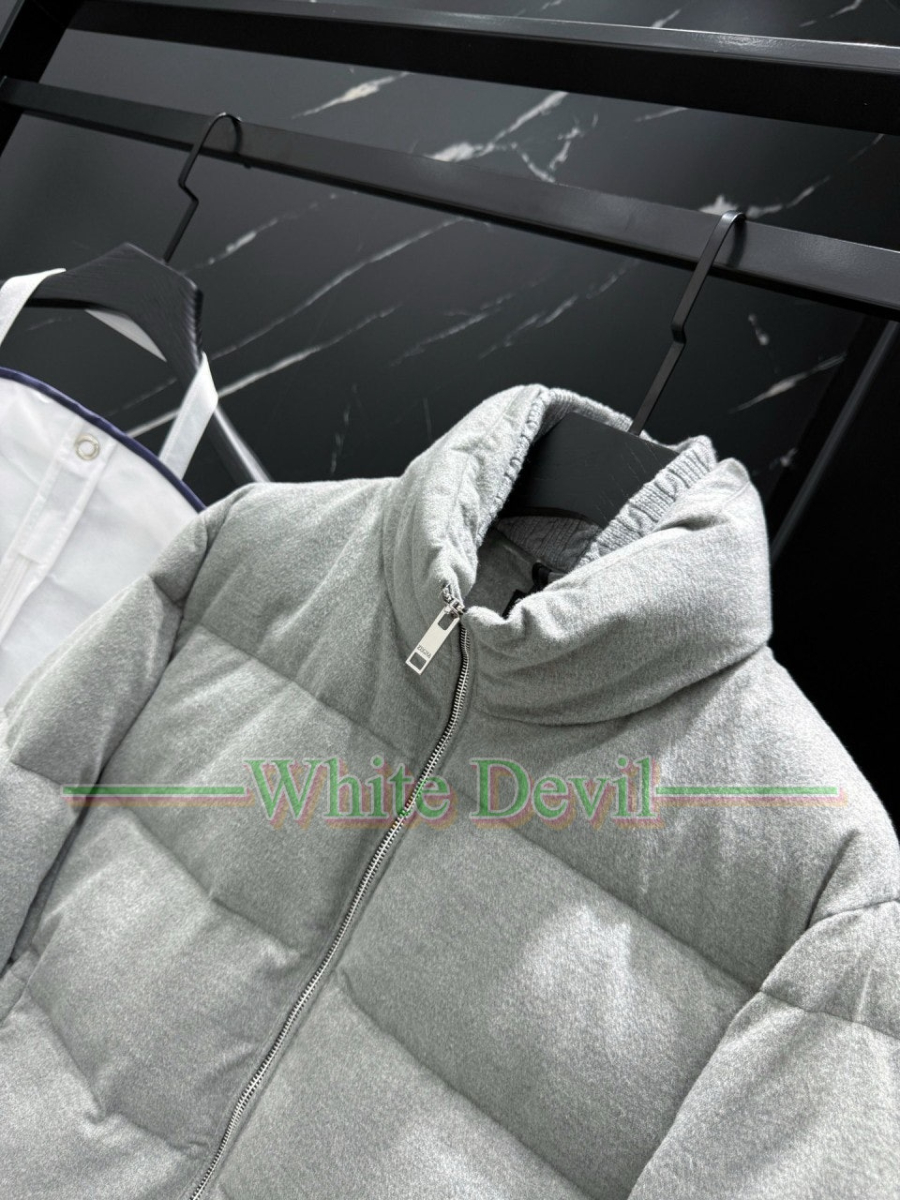 하얀악마 이미테이션 제냐 패딩 (5).jpg