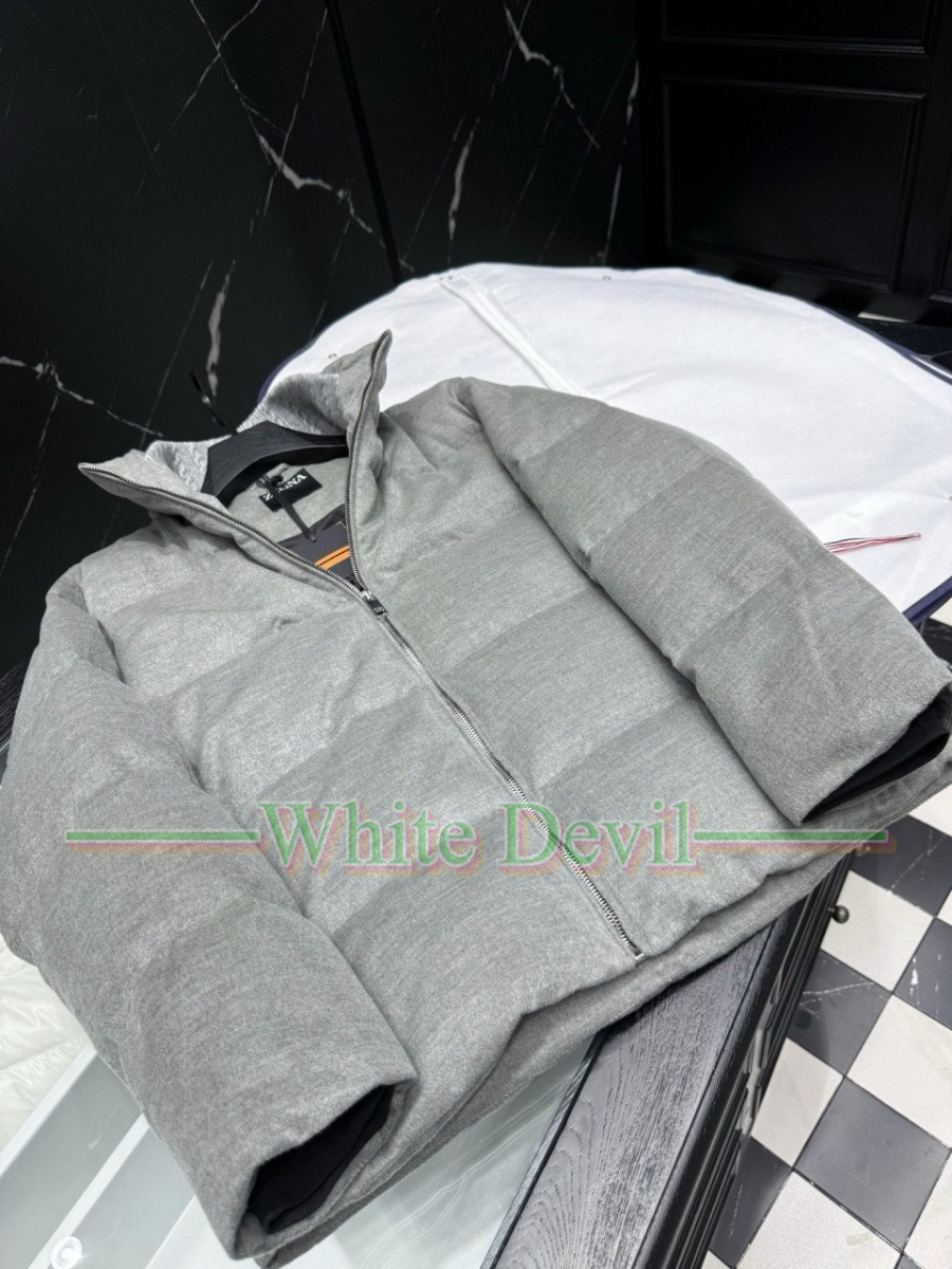 하얀악마 이미테이션 제냐 패딩 (9).jpg