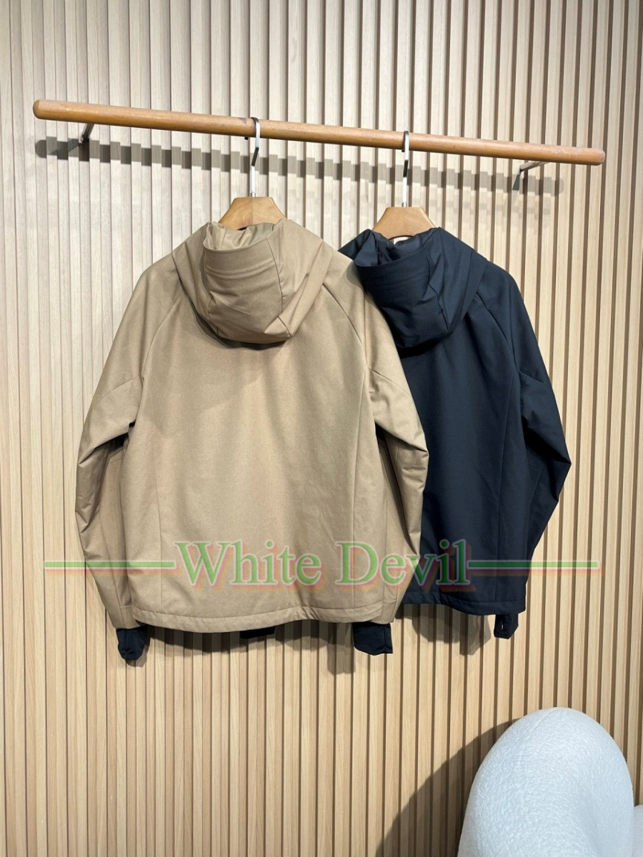 하얀악마 이미테이션 로로 점퍼 (4).jpg