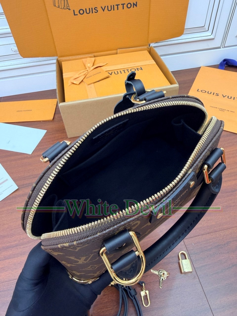 하얀악마 이미테이션 루이 알마 (6).jpg