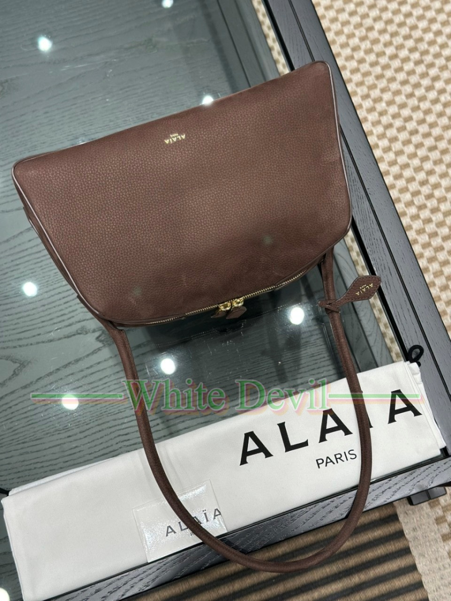 하얀악마 이미테이션 알라이아 숄더백 (10).jpg