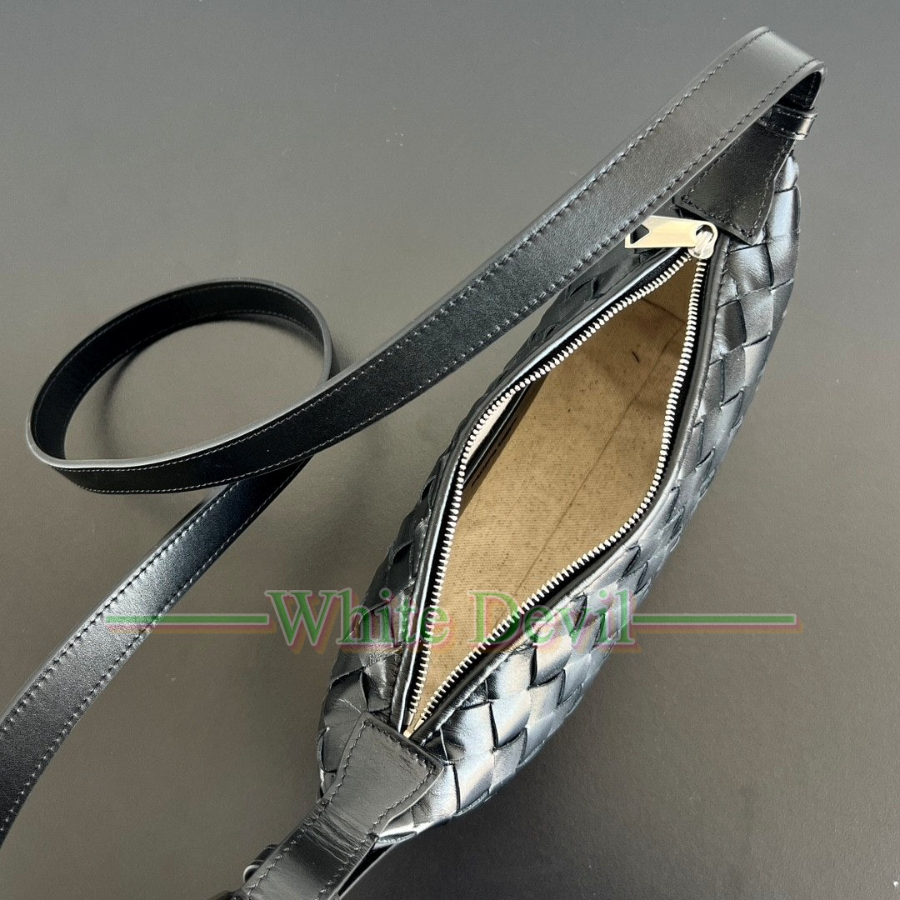 하얀악마 레플리카 보테가 크로스백 (7).jpg