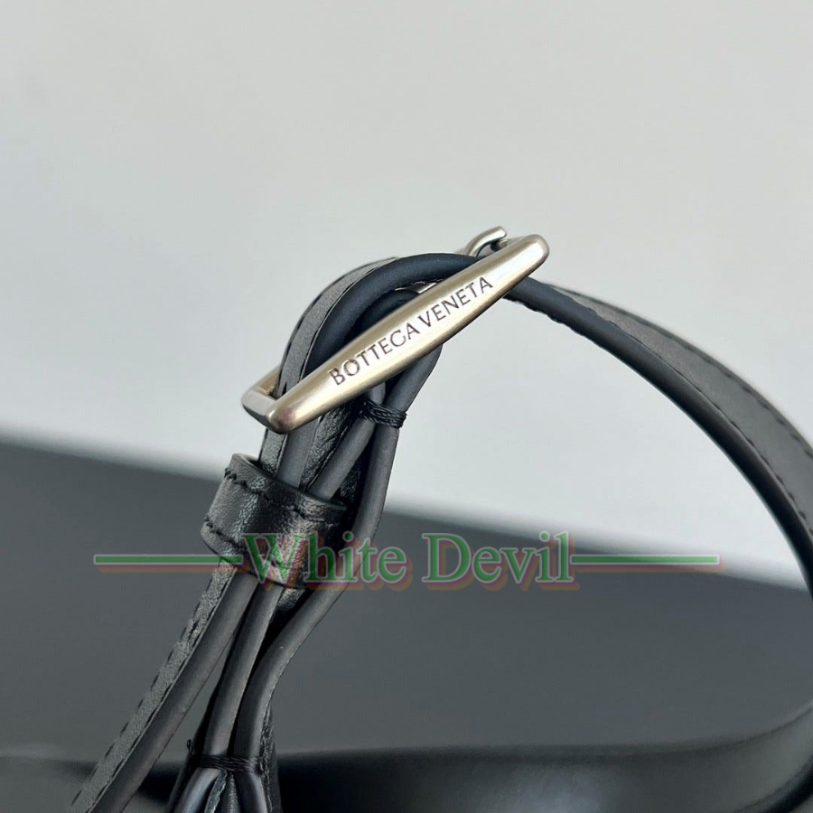 하얀악마 레플리카 보테가 크로스백 (9).jpg