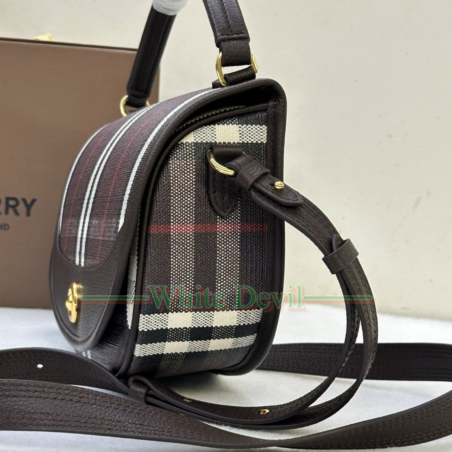 하얀악마 레플리카 버버리 숄더백 (3).jpg