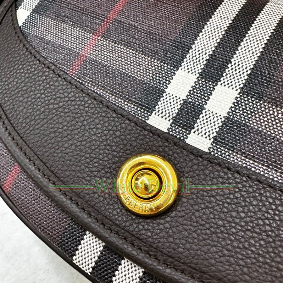 하얀악마 레플리카 버버리 숄더백 (6).jpg