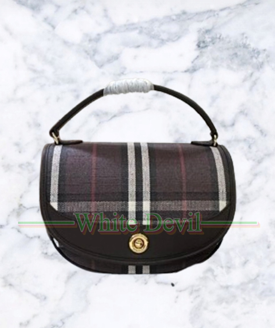 하얀악마 레플리카 버버리 숄더백 (10).jpg