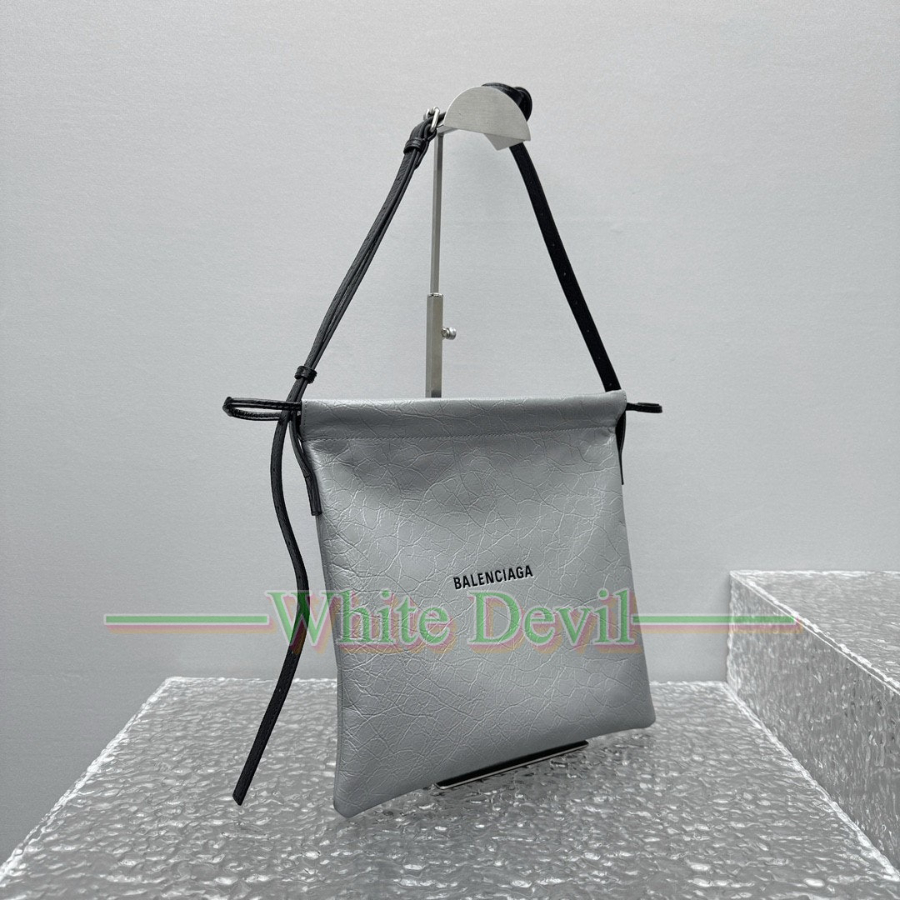 하얀악마 레플리카 발렌시아가 더스트백 (3).jpg