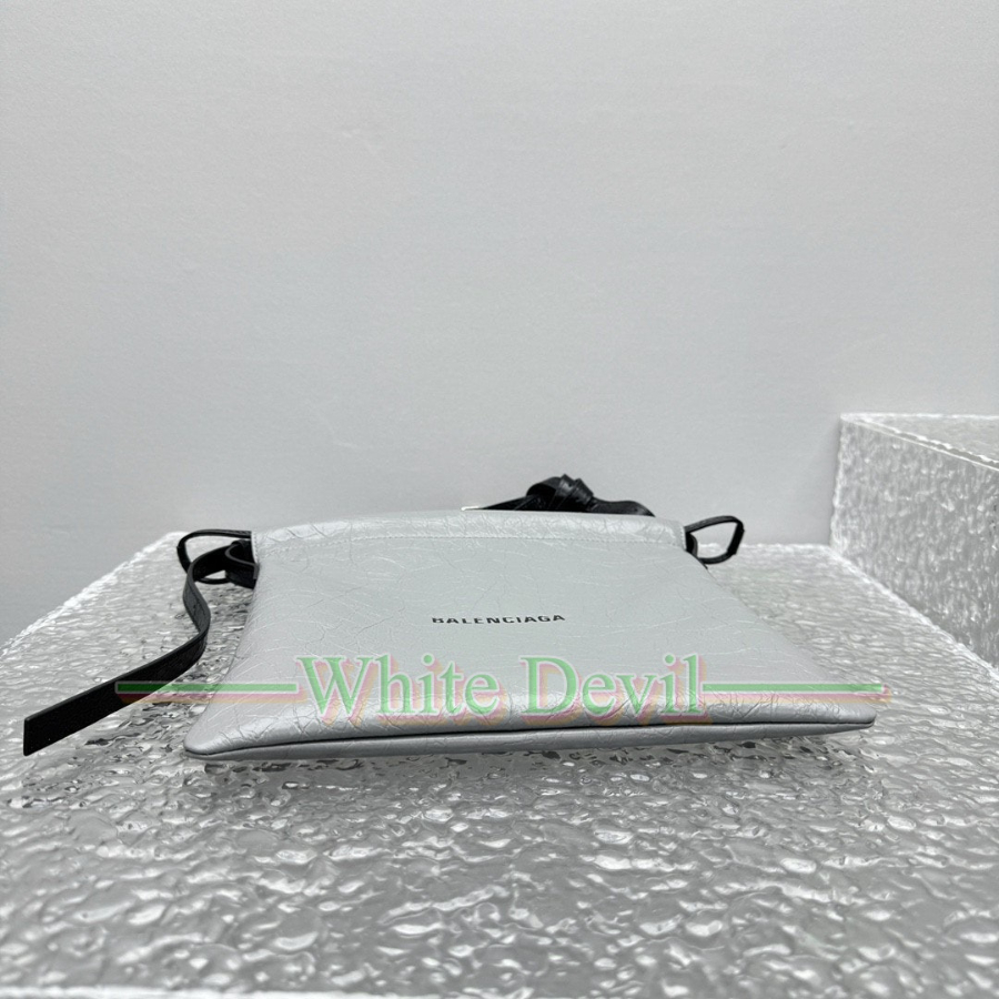 하얀악마 레플리카 발렌시아가 더스트백 (4).jpg