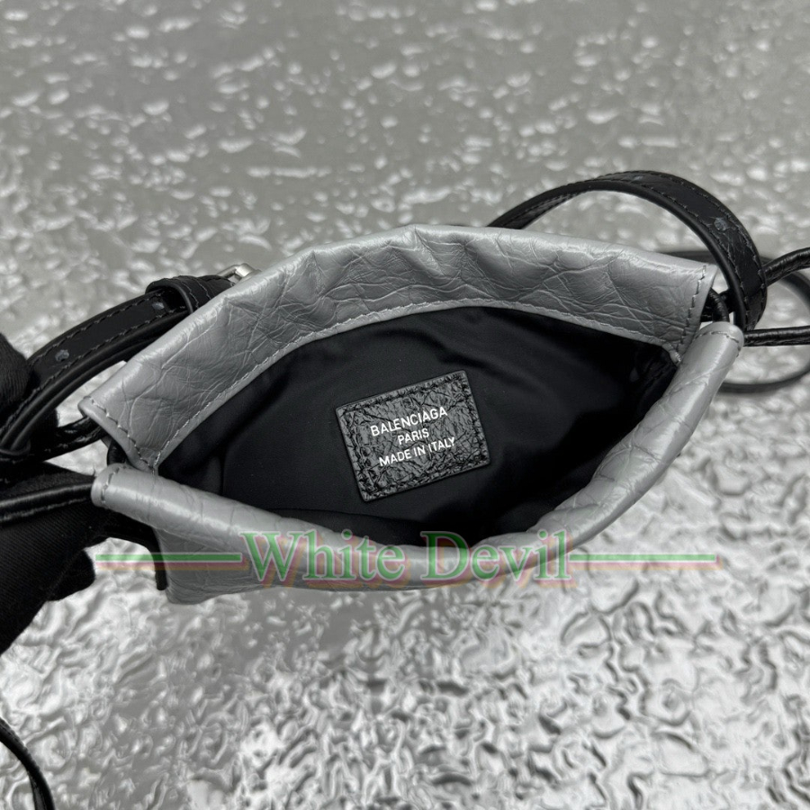 하얀악마 레플리카 발렌시아가 가방 (7).jpg