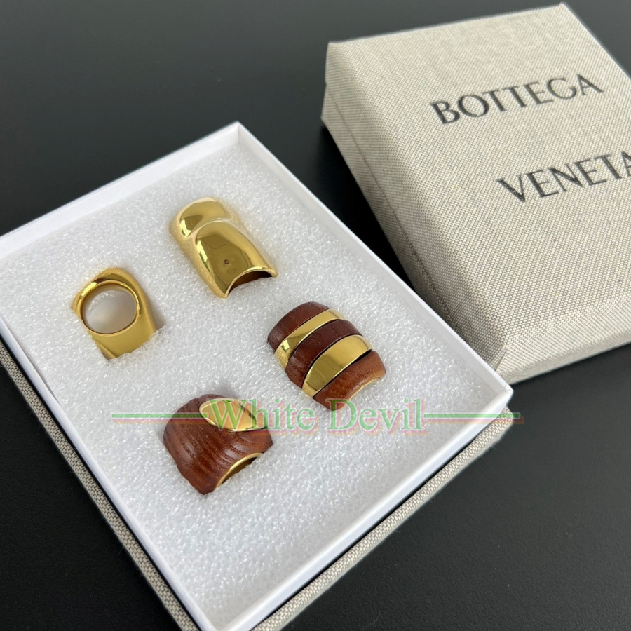 하얀악마 레플리카 보테가 악세사리 (2).jpg