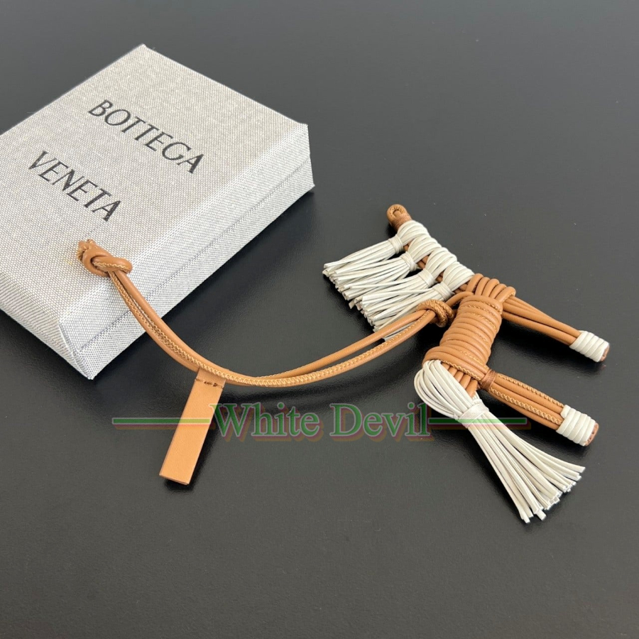 하얀악마 레플리카 보테가 백참 (3).jpg