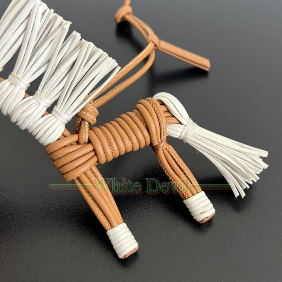 하얀악마 레플리카 보테가 백참 (4).jpg