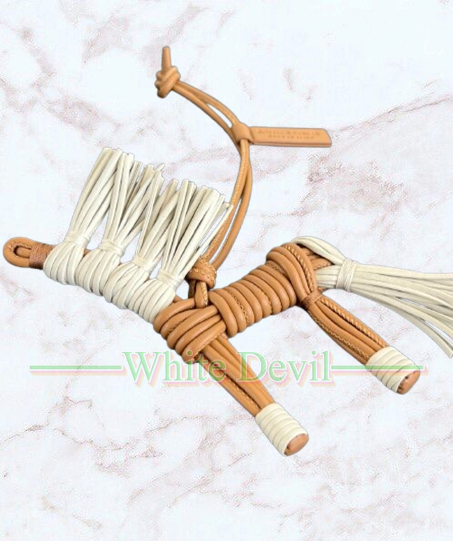 하얀악마 레플리카 보테가 백참 (10).JPG