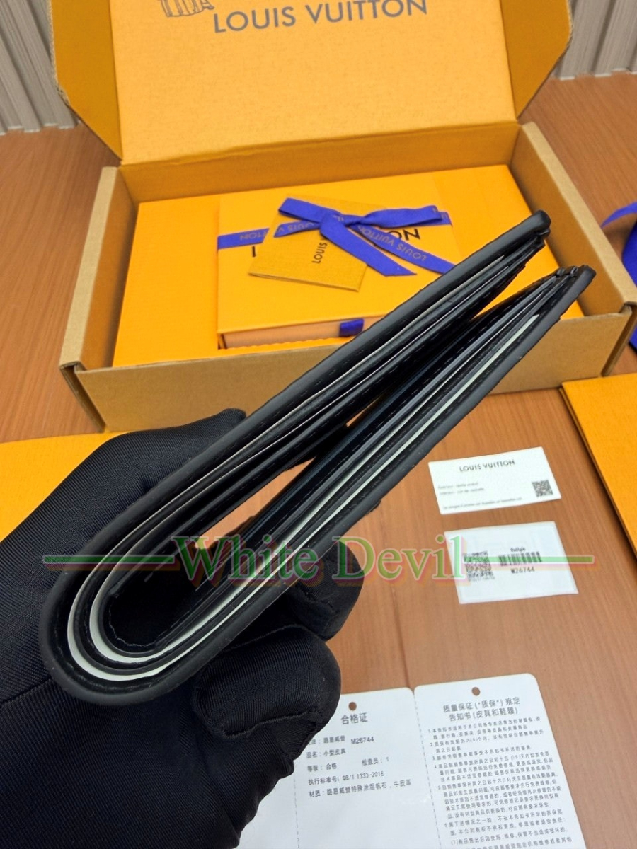 하얀악마 레플리카 루이 지갑 (11).jpg