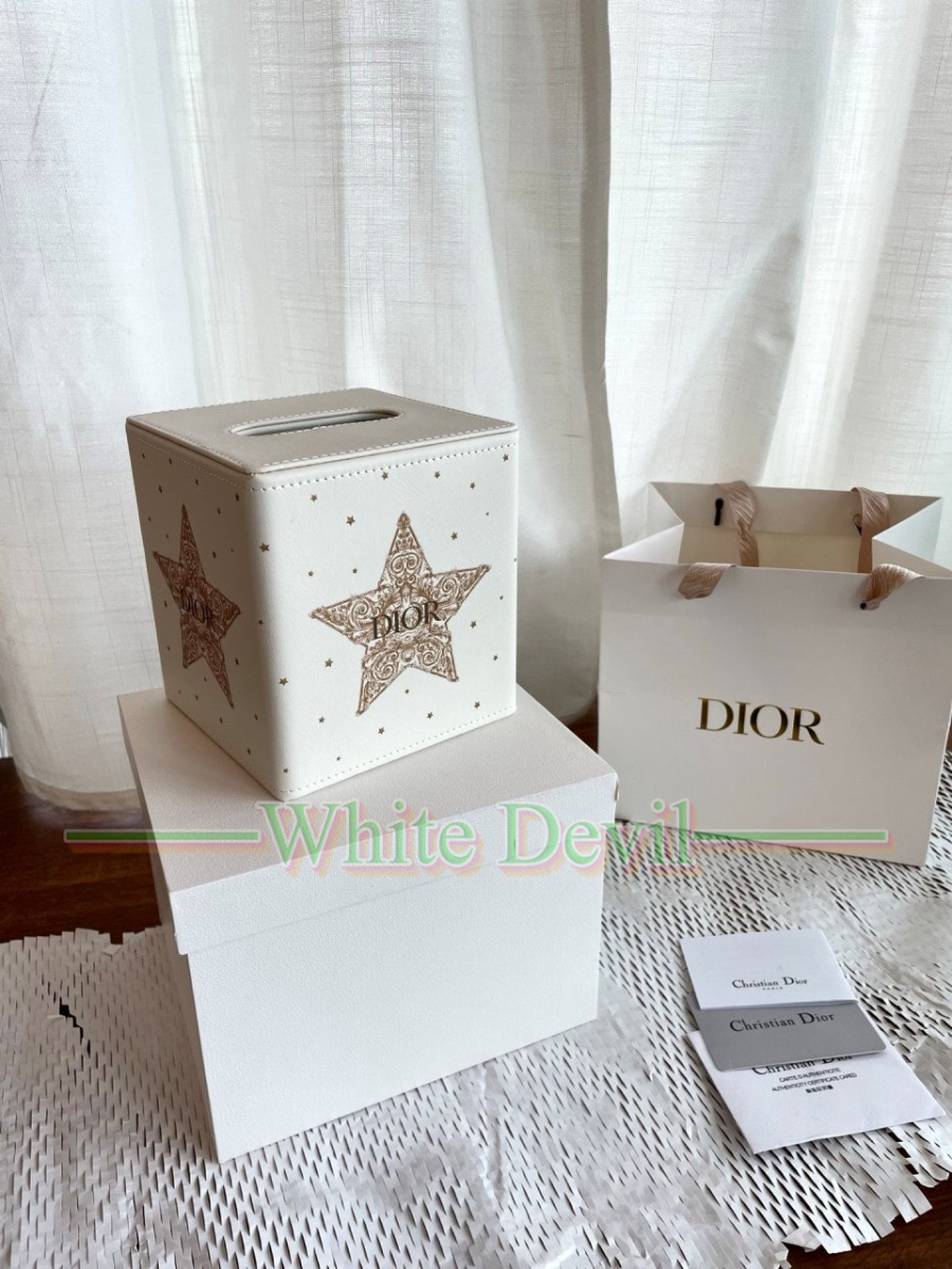 하얀악마 레플리카 디올 소품 (1).jpg