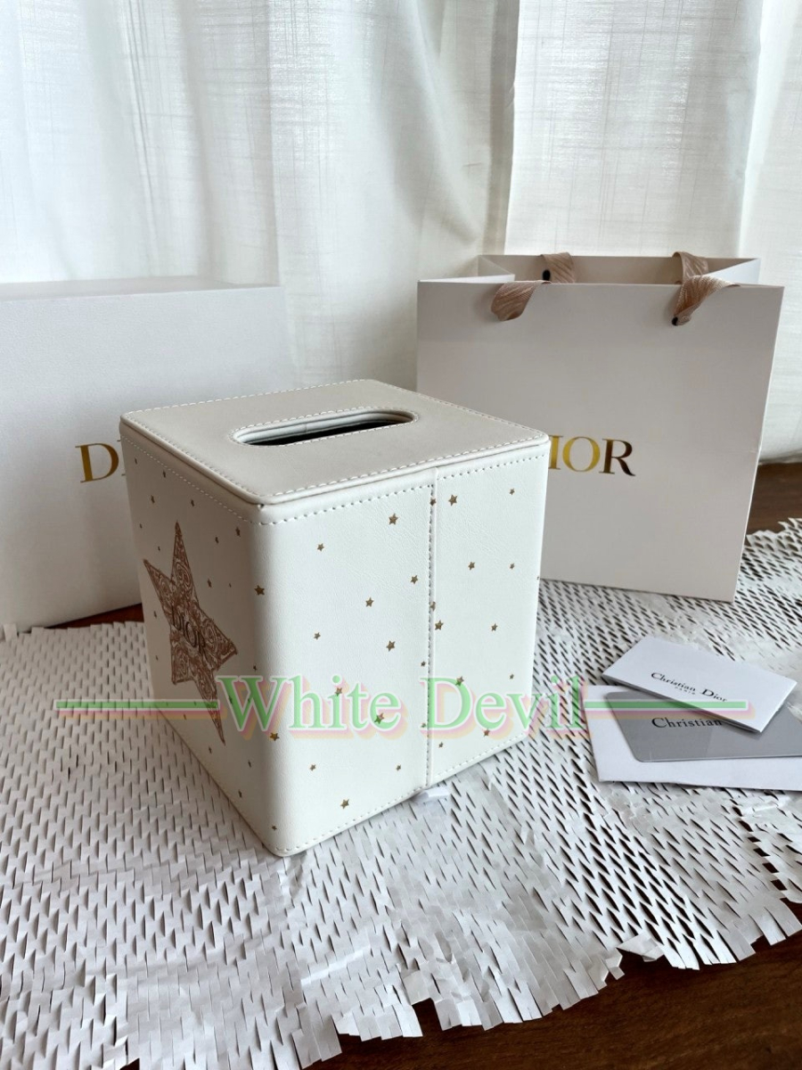 하얀악마 레플리카 디올 소품 (4).jpg