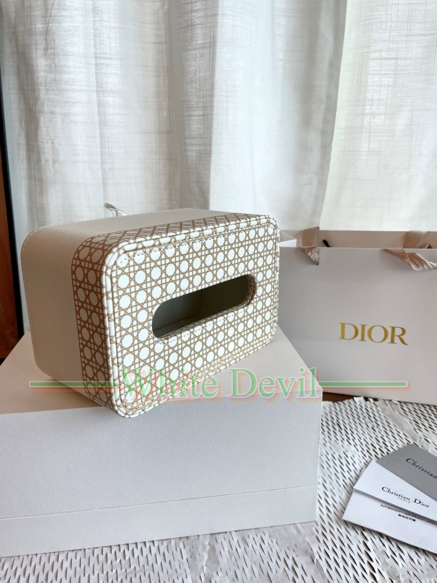 하얀악마 레플리카 디올 소품 (7).jpg