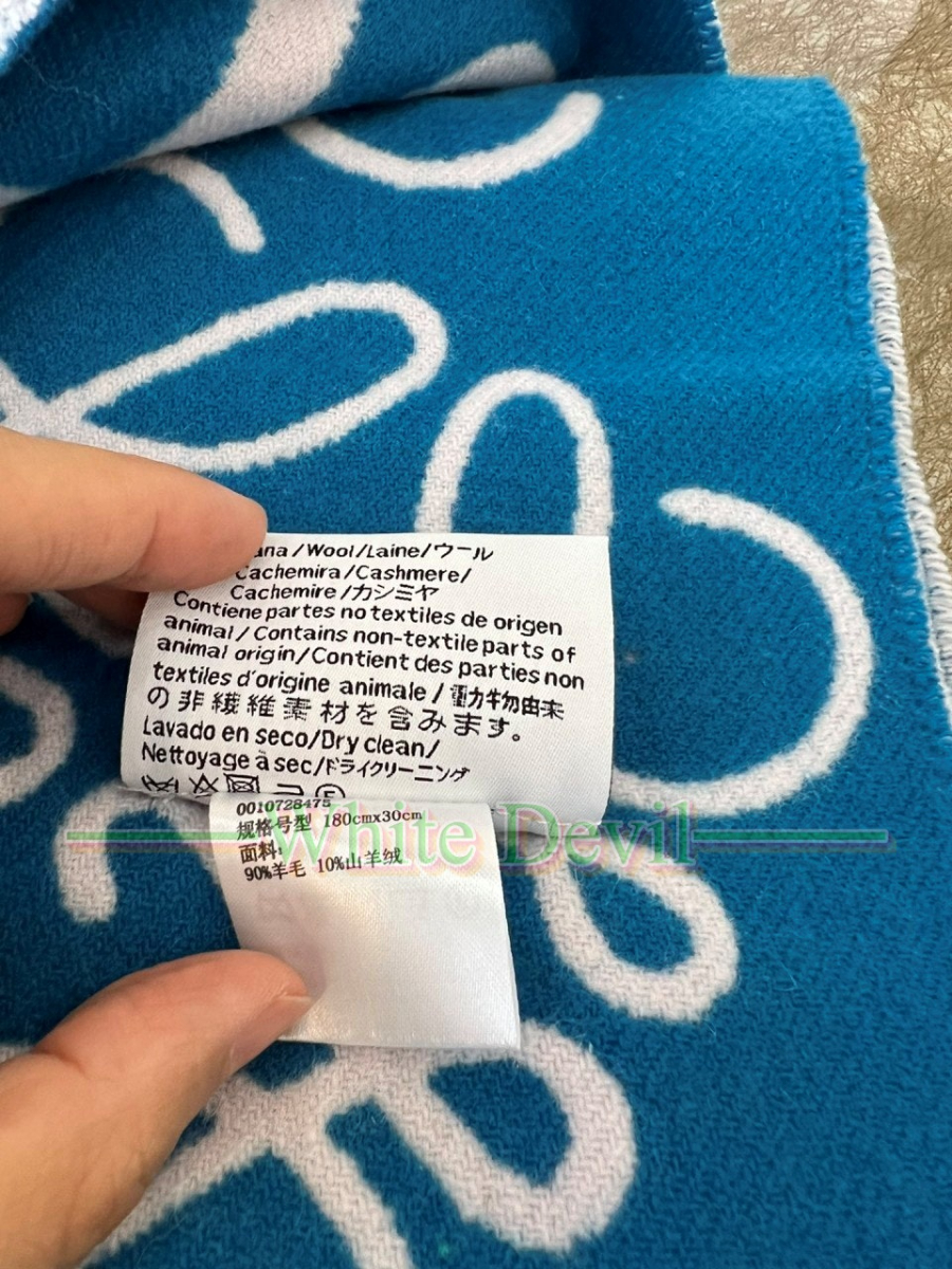 하얀악마 레플리카 로에베 목도리 (5).jpg