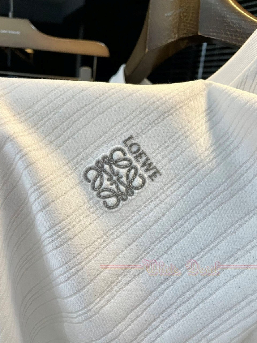 하얀악마 레플리카 로에베 반팔 (7).jpg