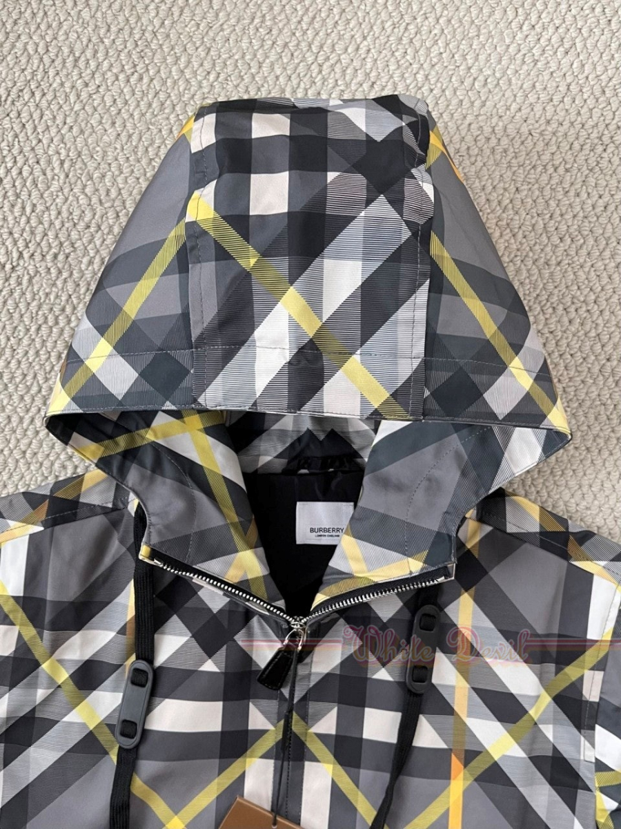 하얀악마 레플리카 버버리 점퍼 (16).jpg