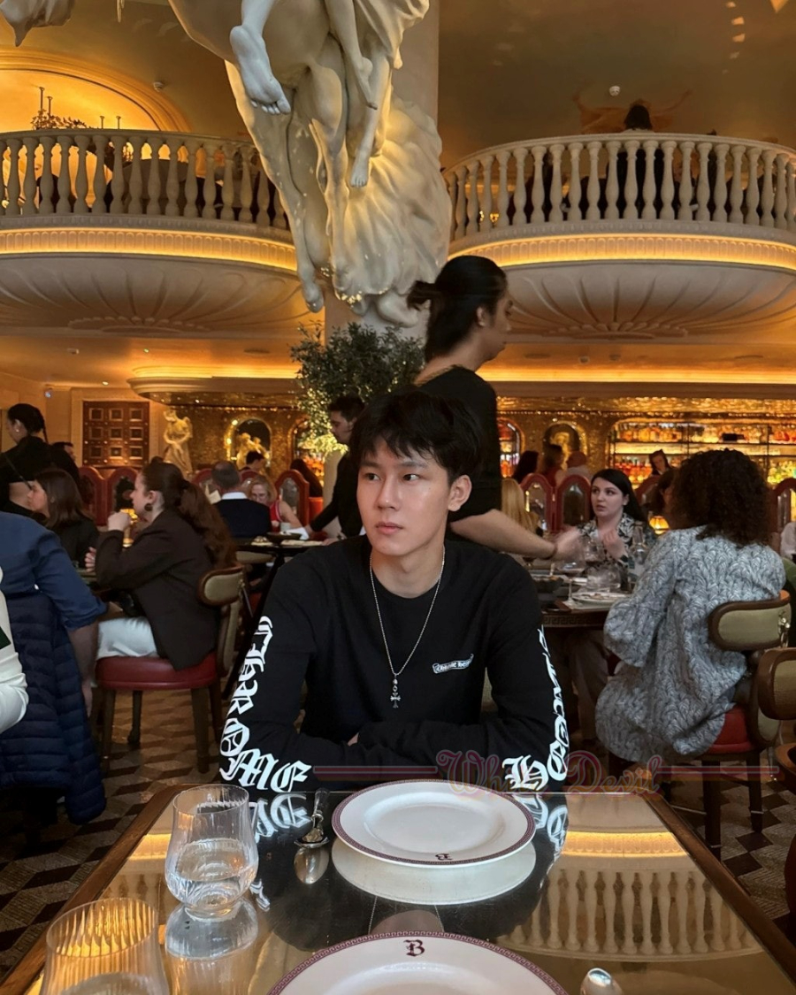 하얀악마 레플리카 크롬하츠 티셔츠 (1).jpg