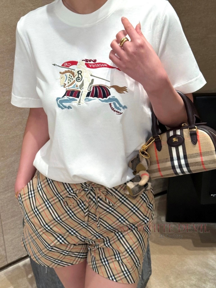 하얀악마 레플리카 버버리 반팔 (2).jpg