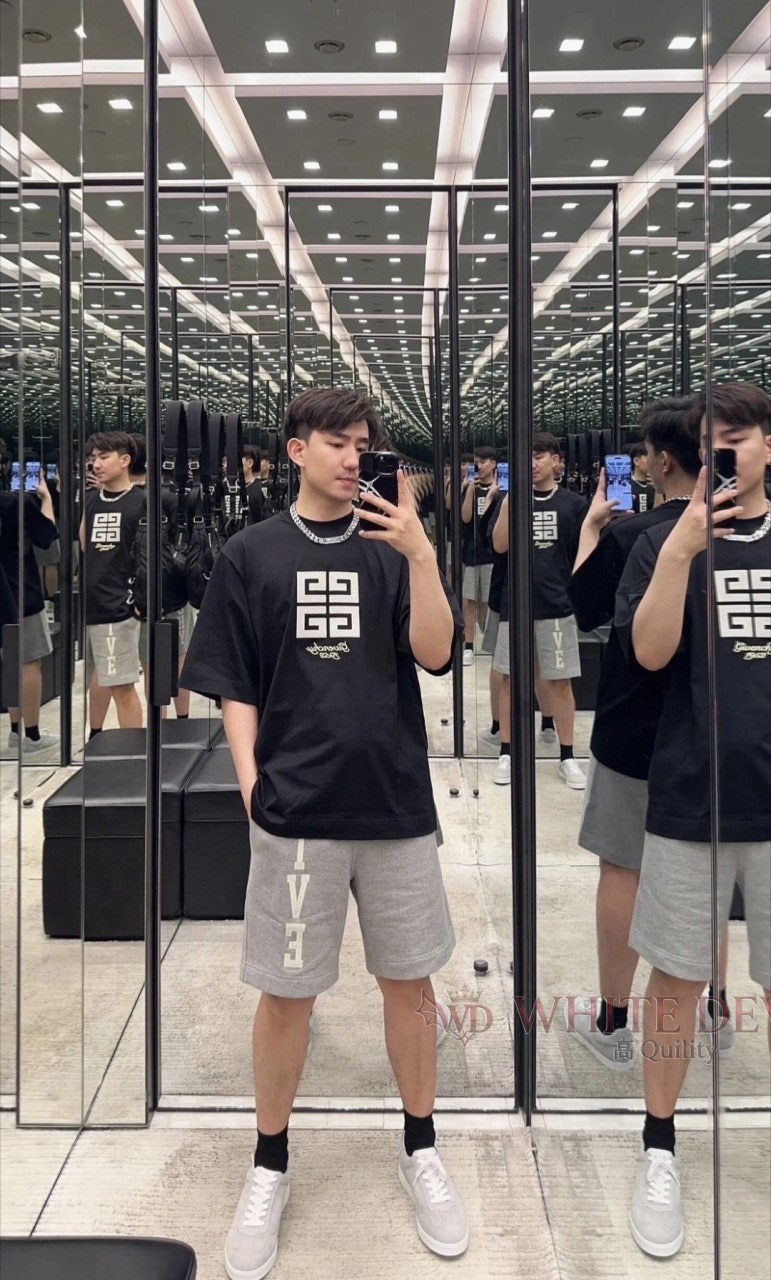 하얀악마 레플리카 지방시 반팔 (1).jpg