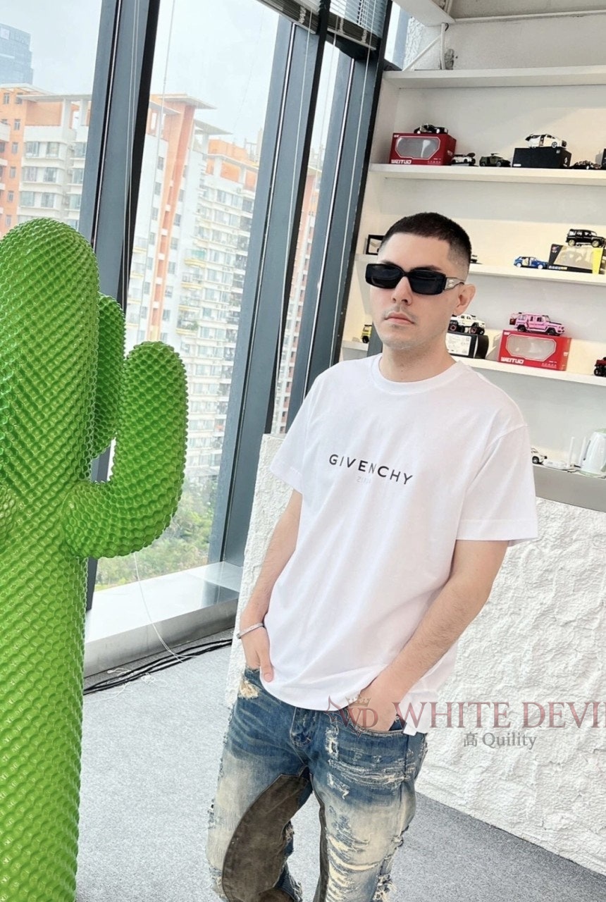 하얀악마 레플리카 지방시 반팔 (2).jpg