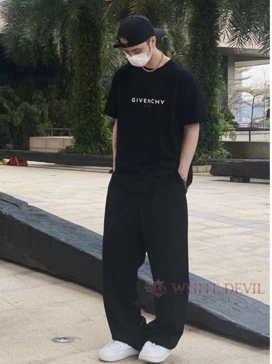 하얀악마 레플리카 지방시 반팔 (1).jpg