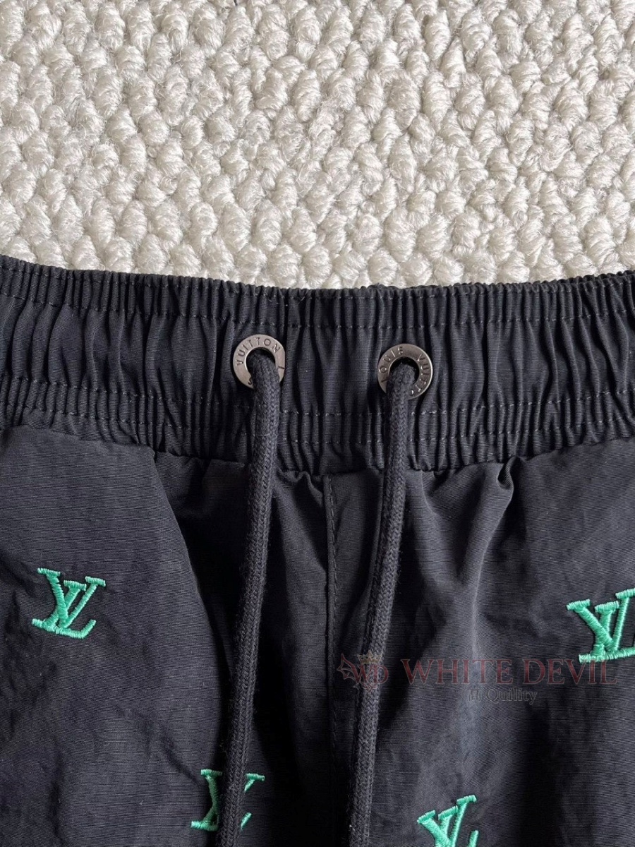 하얀악마 레플리카 루이 반바지 (16).jpg