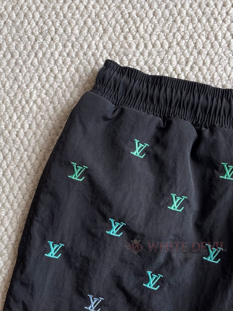 하얀악마 레플리카 루이 반바지 (17).jpg