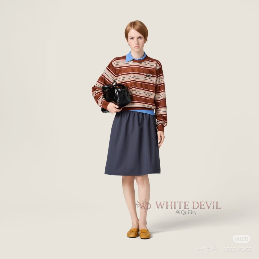 하얀악마 레플리카 미우 니트 (1).jpg