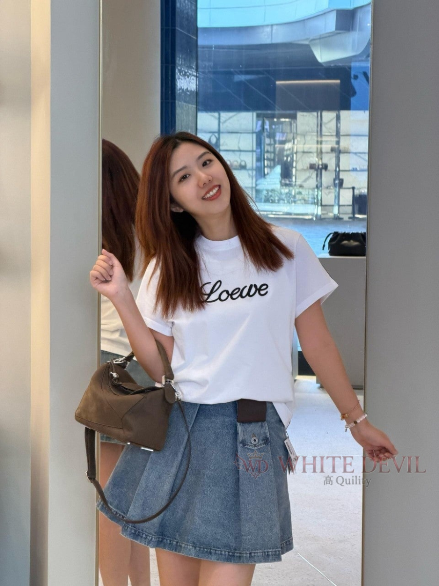 하얀악마 레플리카 로에베 반팔 (2).jpg