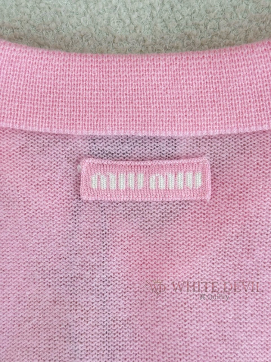 하얀악마 레플리카 미우 니트 (17).jpg