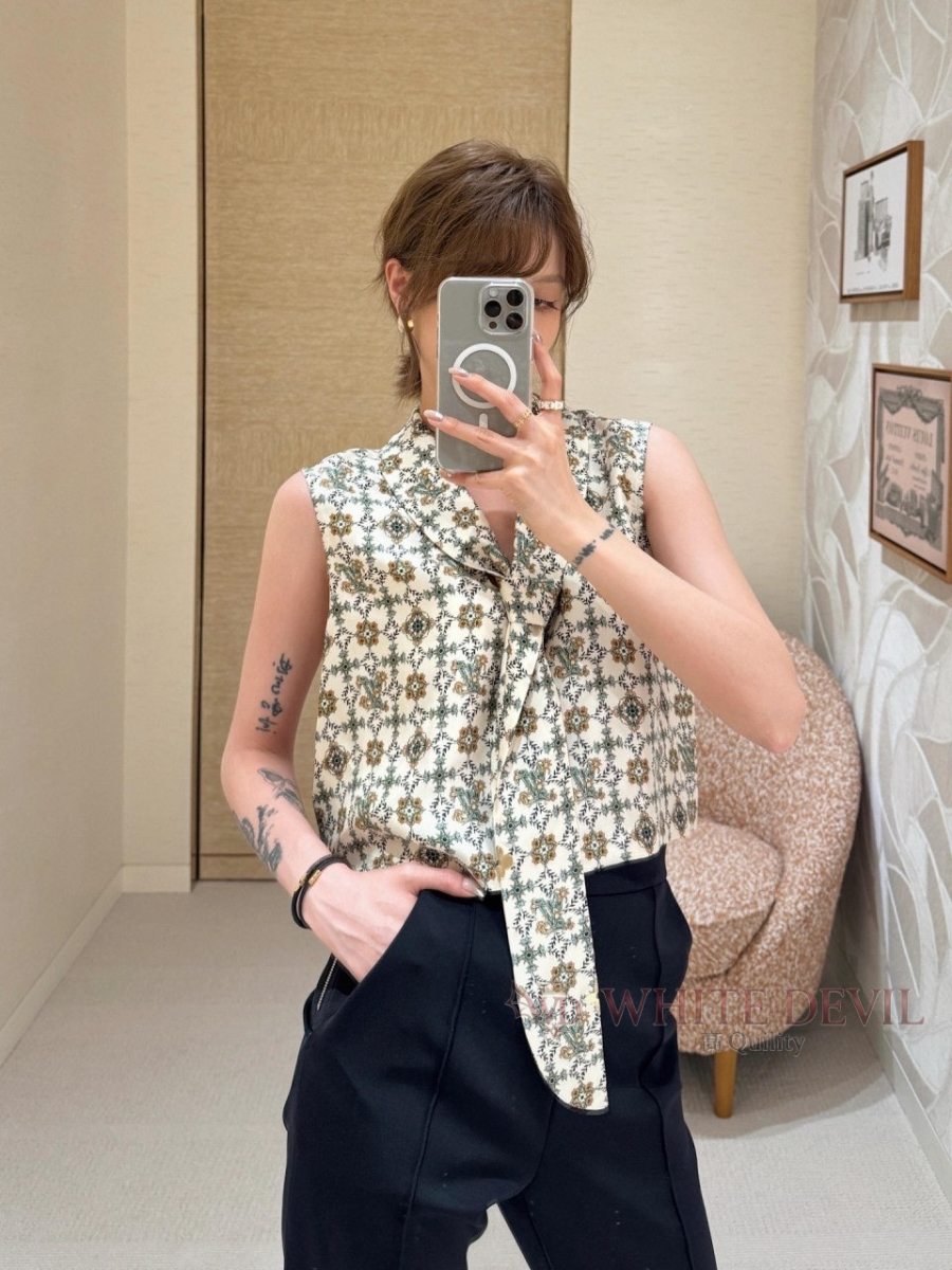 하얀악마 레플리카 루이 블라우스 (2).jpg