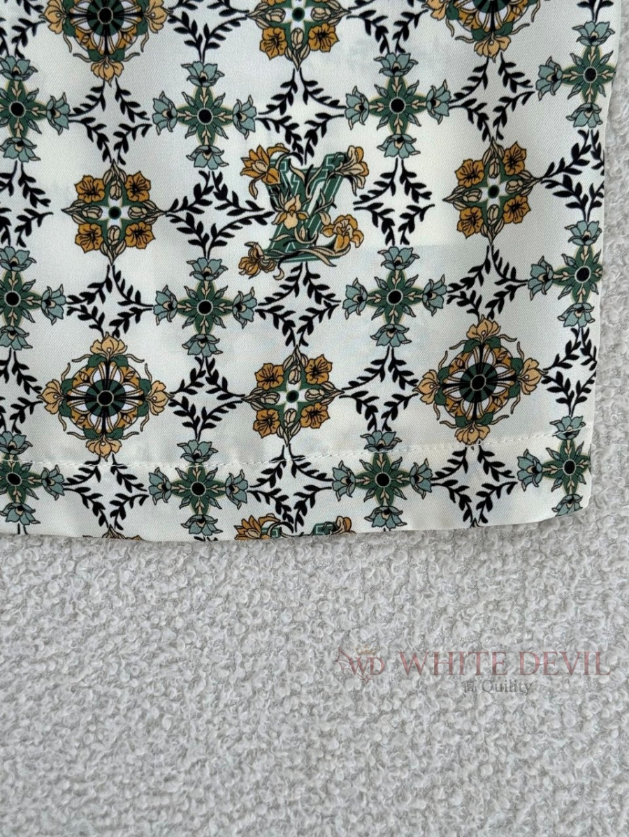 하얀악마 레플리카 루이 블라우스 (17).jpg