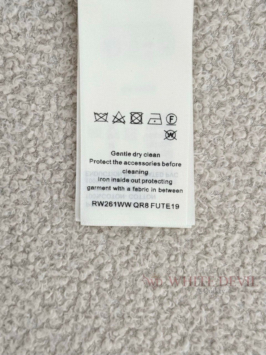 하얀악마 레플리카 루이 반팔 (19).jpg