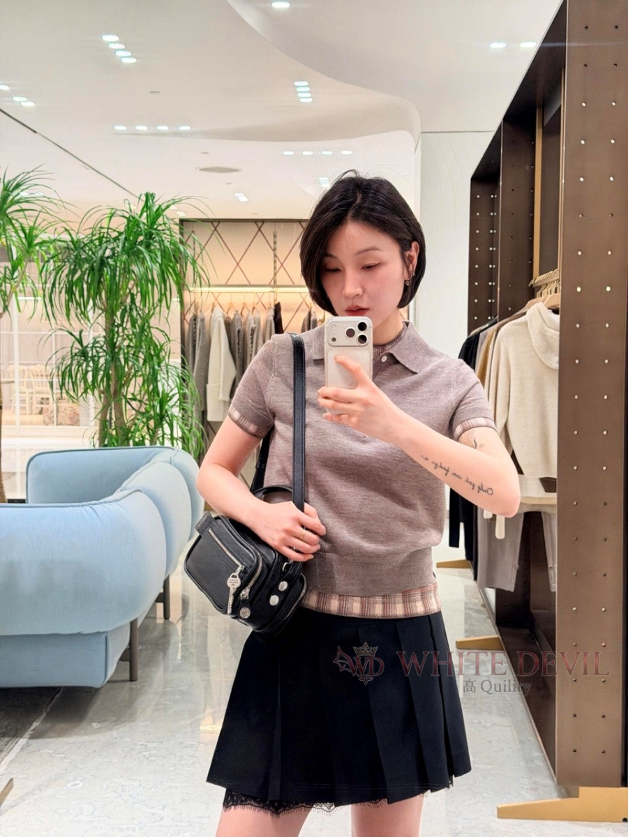 하얀악마 레플리카 아크네 반팔 (2).jpg