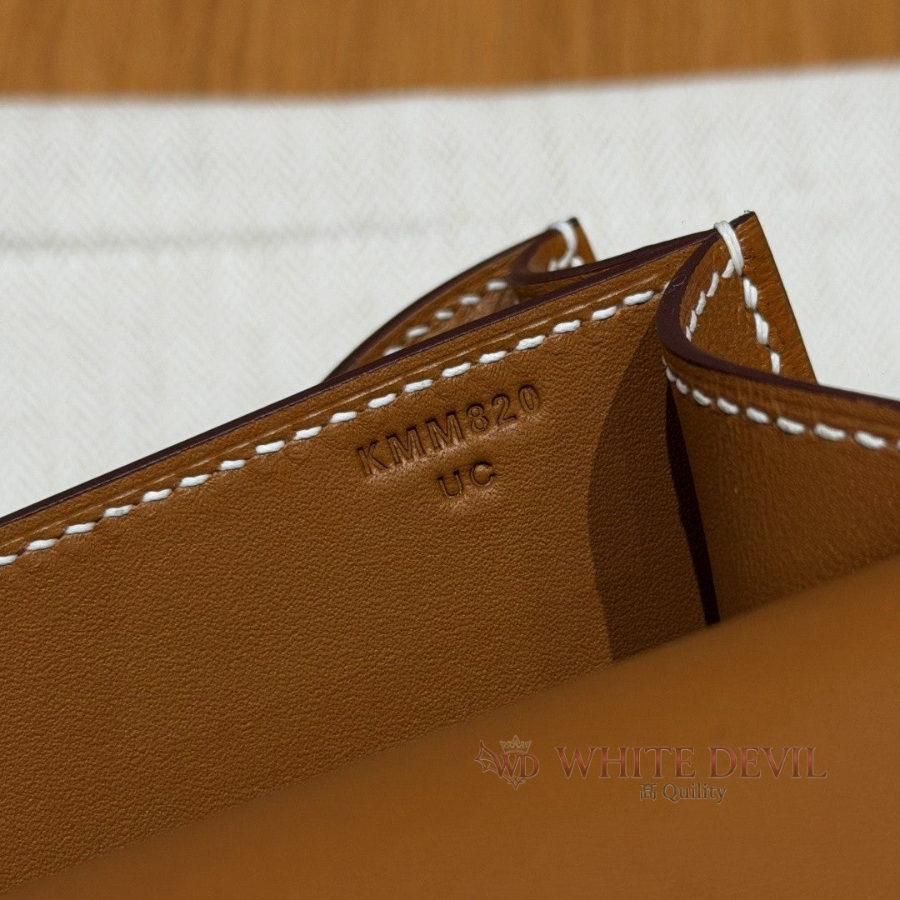 하얀악마 이미테이션 에르 콘스탄스 (8).jpg