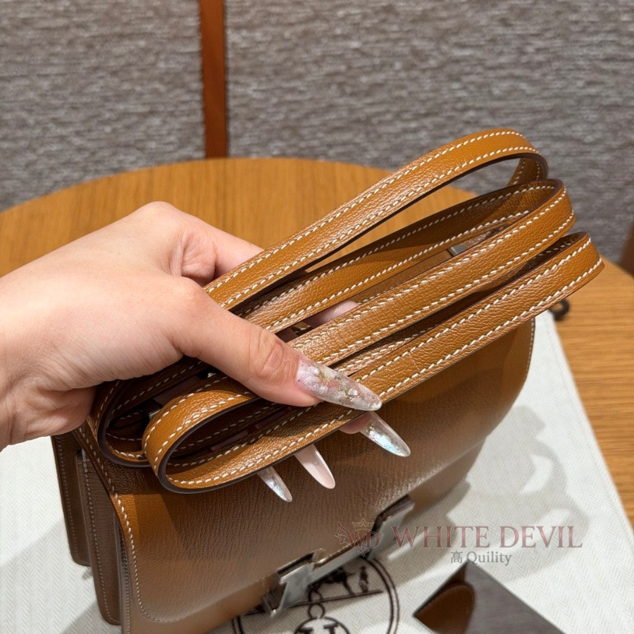 하얀악마 이미테이션 에르 콘스탄스 (11).jpg