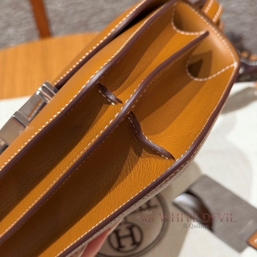 하얀악마 이미테이션 에르 콘스탄스 (14).jpg