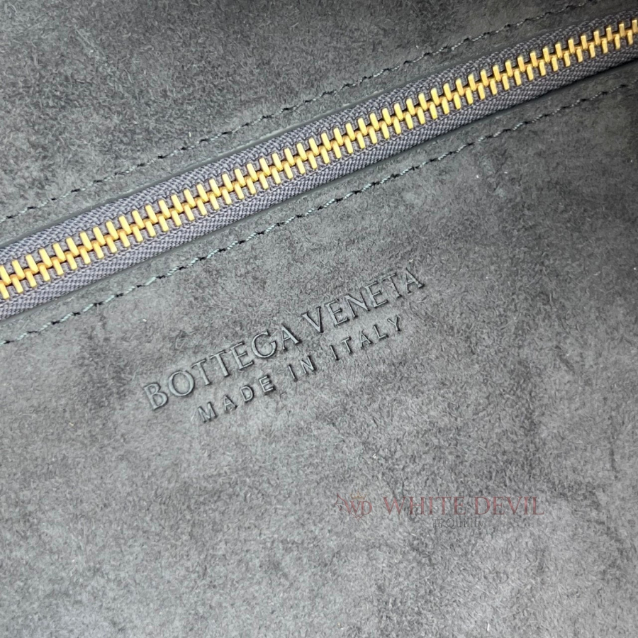 하얀악마 이미테이션 보테가 조디백 (9).jpg