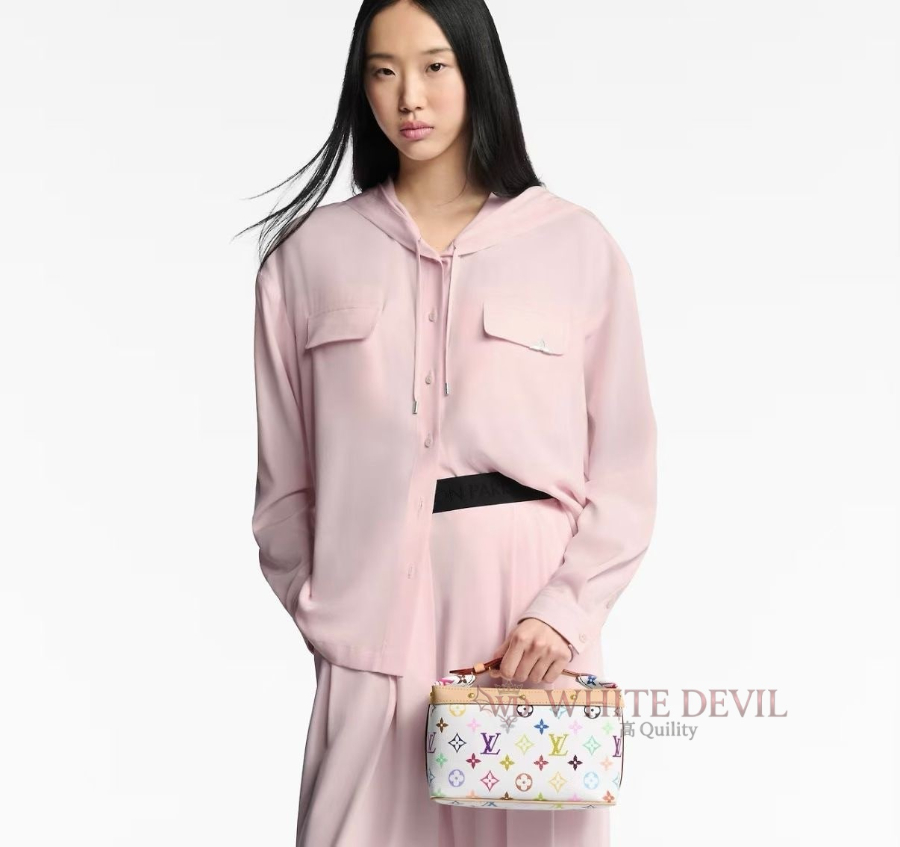 하얀악마 이미테이션 루이 파우치백 (1).jpg