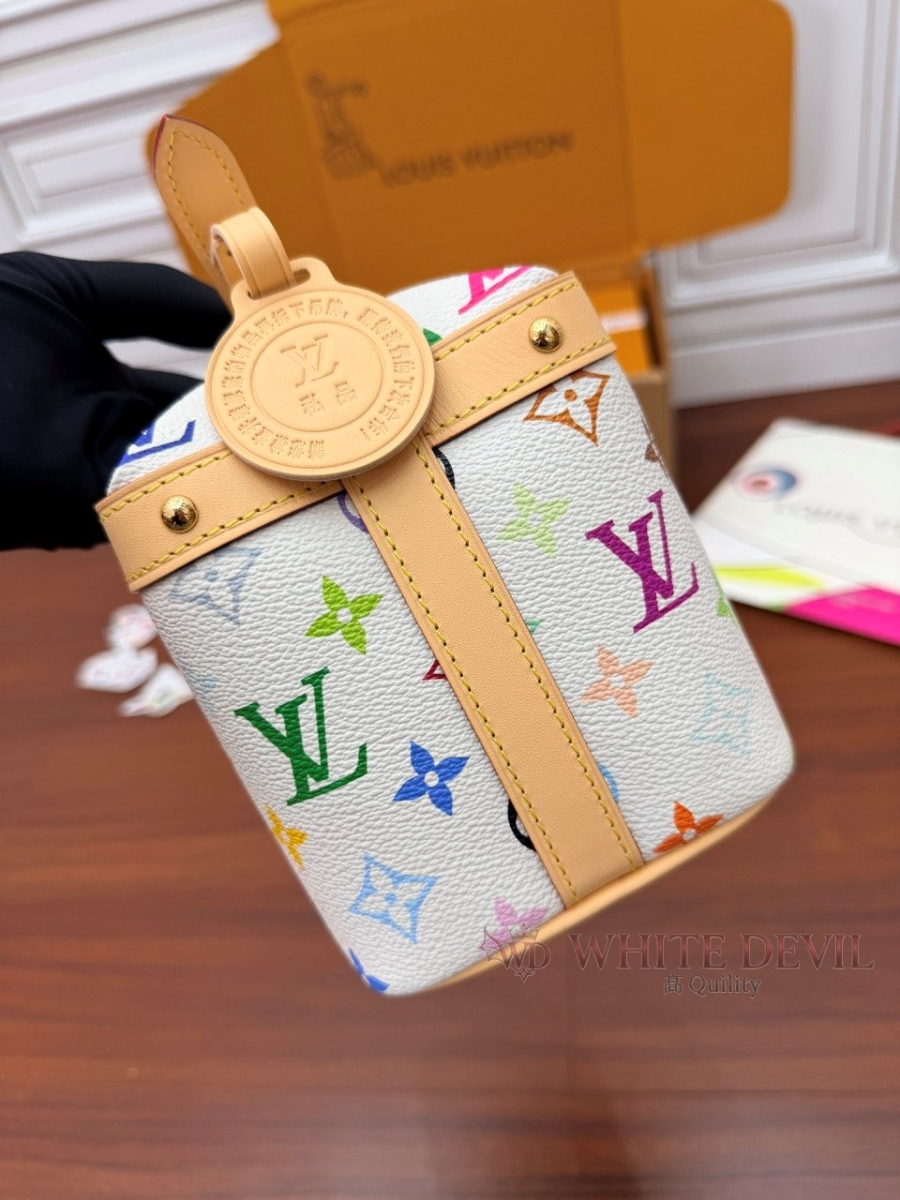하얀악마 이미테이션 루이 파우치백 (8).jpg