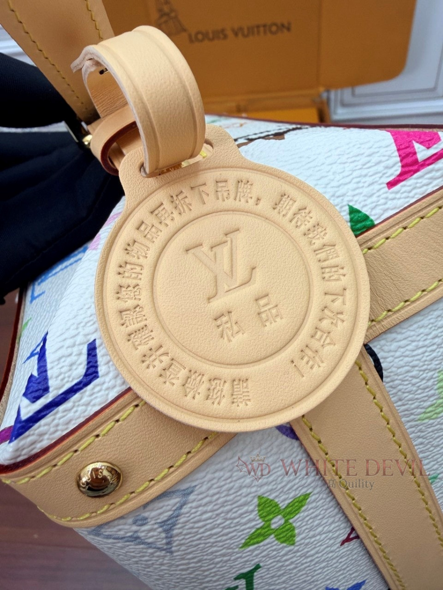 하얀악마 이미테이션 루이 파우치백 (9).jpg