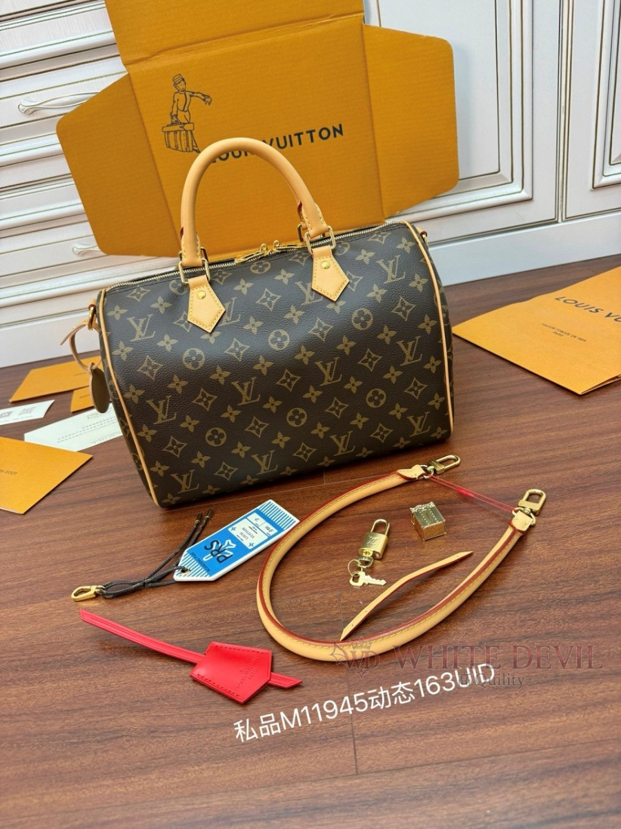 하얀악마 이미테이션 루이 스피디 (4).jpg