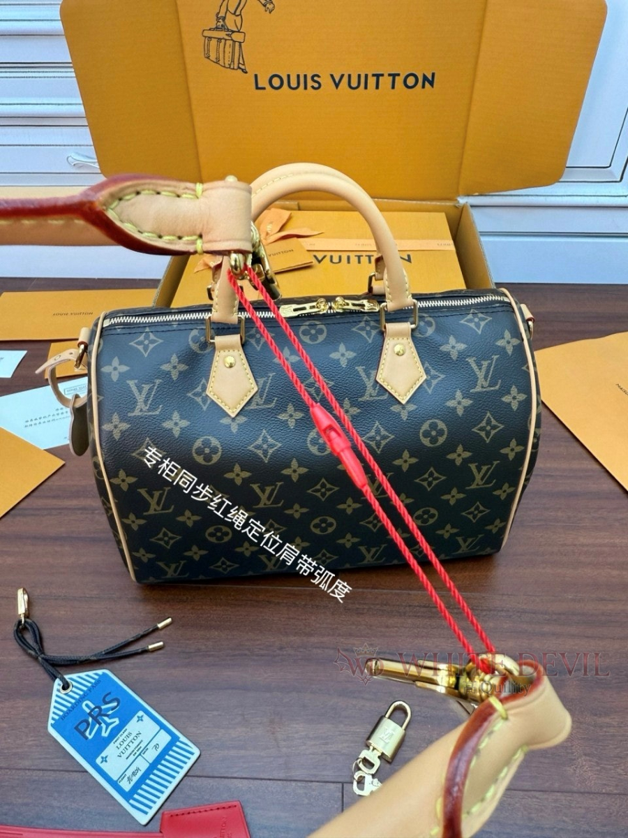 하얀악마 이미테이션 루이 스피디 (16).jpg