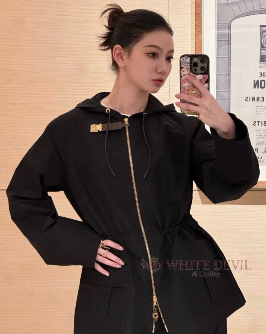 하얀악마 이미테이션 루이 점퍼 (2).jpg