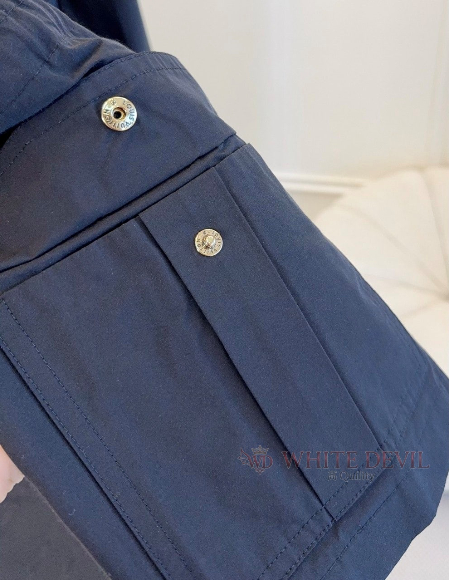 하얀악마 이미테이션 루이 점퍼 (9).jpg